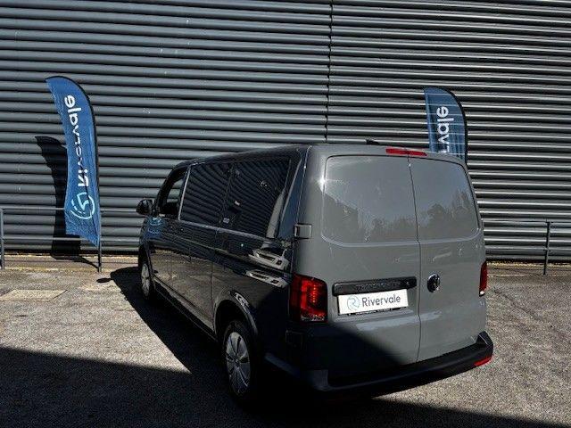 Volkswagen Transporter image 11